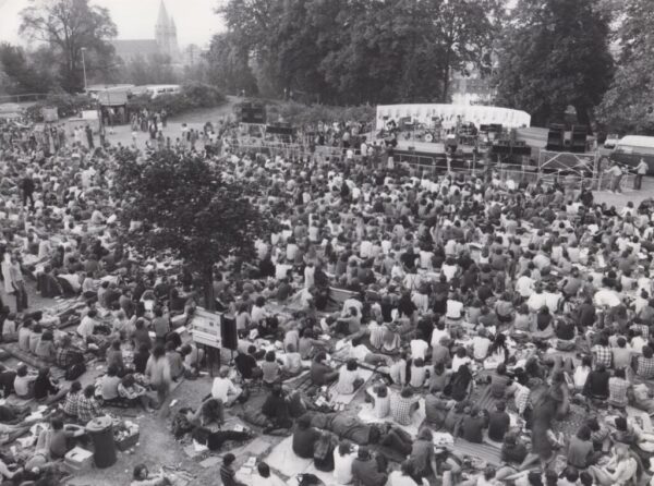 Hauptwiese 1976 | Foto: Klaus Benz | Rechte: Stadtarchiv Mainz